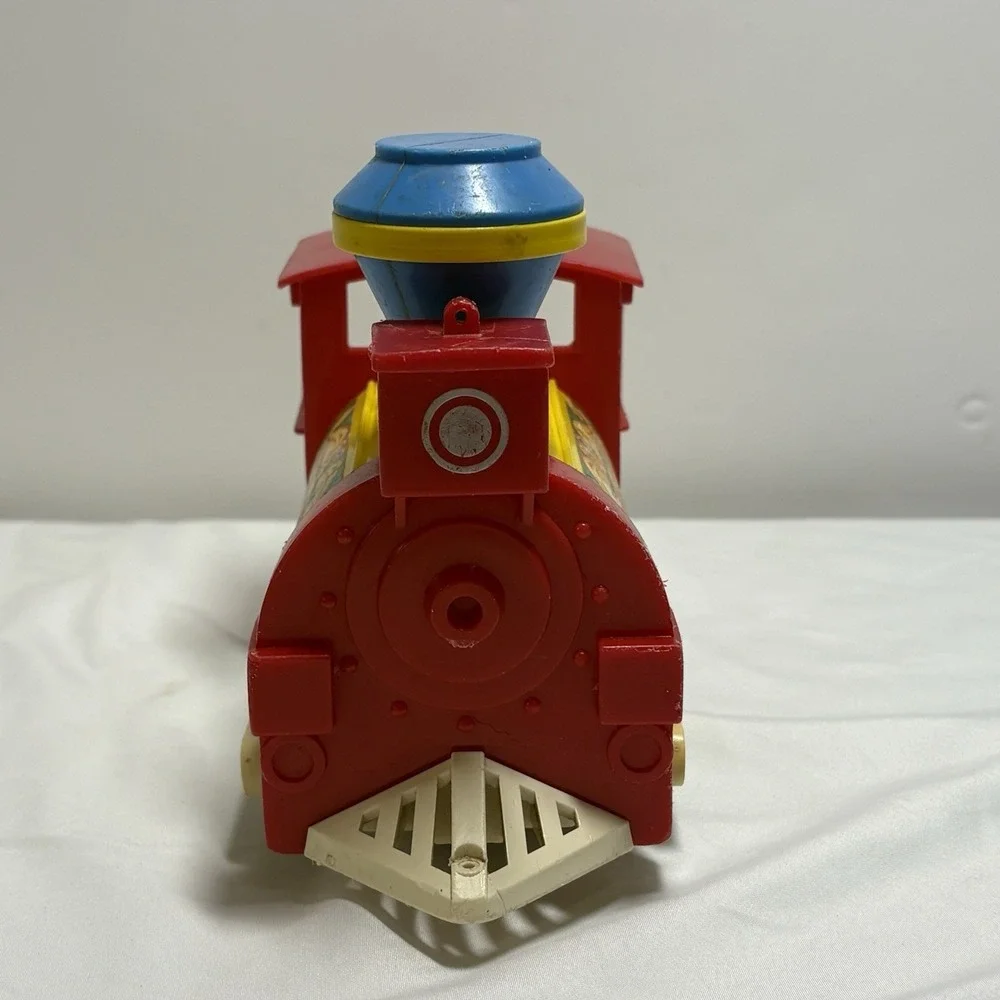 Vintage 1973 Fisher Price‎ Little People Circus Train Engine #991 Whistle Works